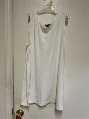 J. Jill White Sleeveless Scoop Neck Tank
